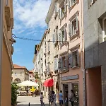 Domus Maximus * Pula