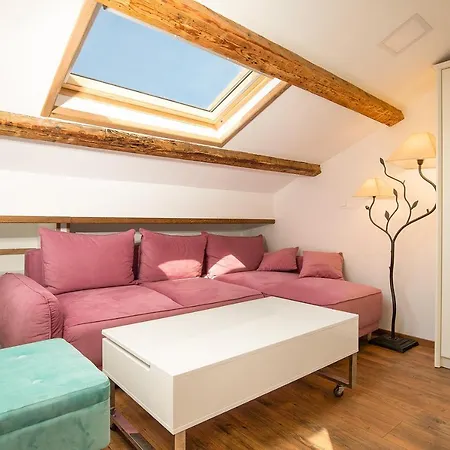 Domus Maximus Apartment Pula